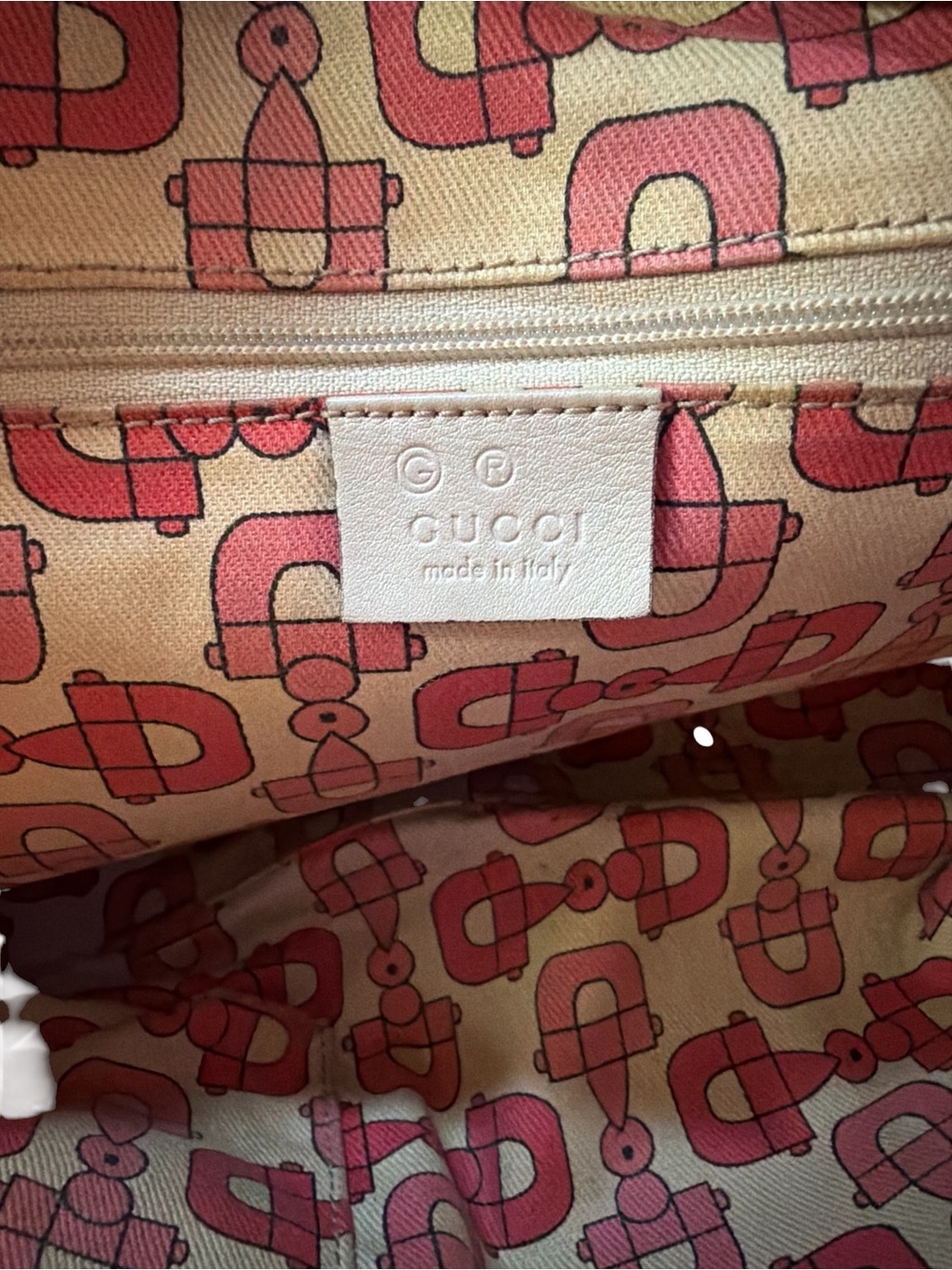 ✨ AUTHENTIC Gucci Ivory Guccissima Leather Joy Boston Bag ✨ - Picture 7 of 10